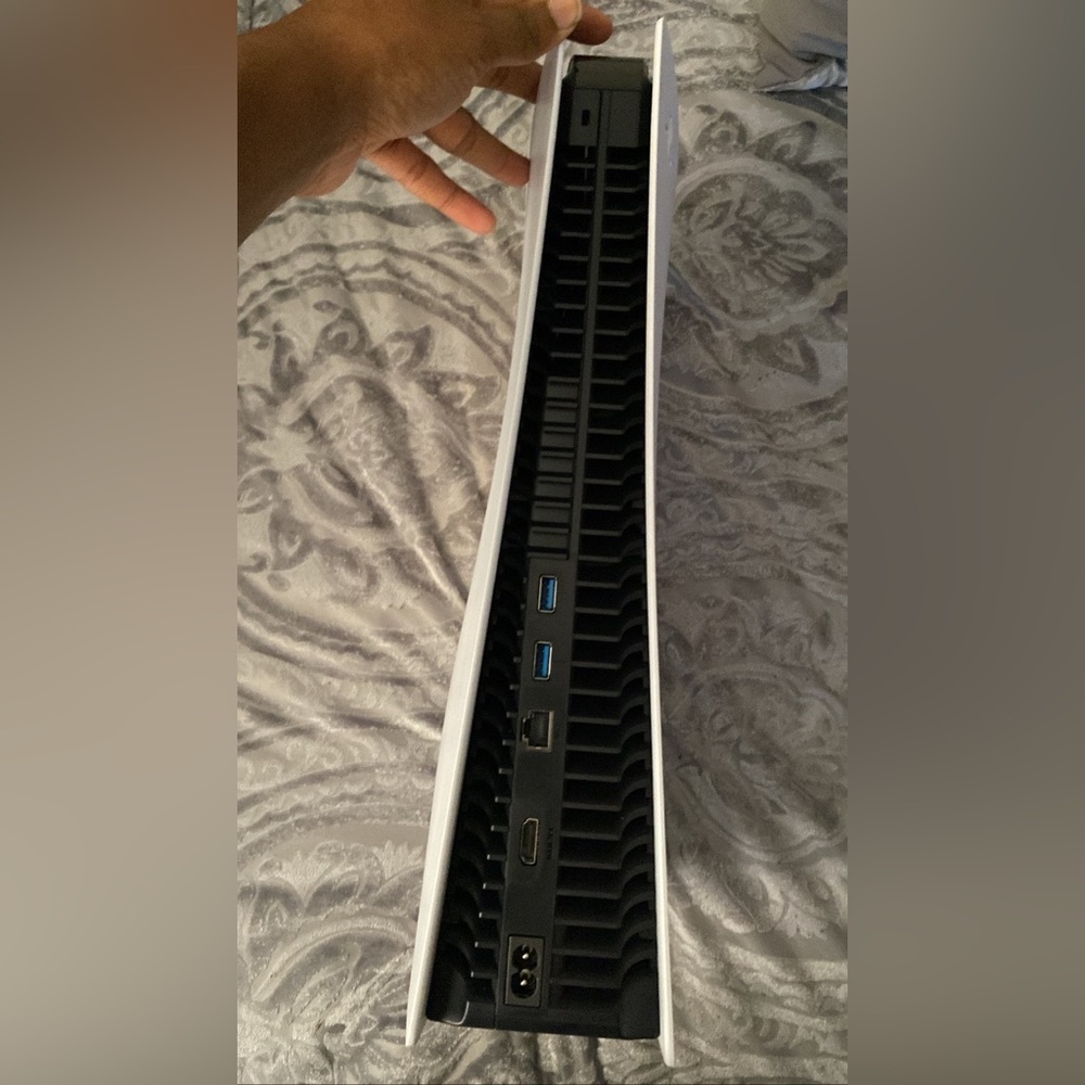 Ps5 disk - Picture 3 of 4